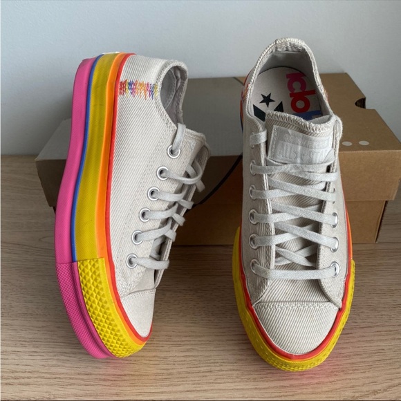 MultiColor Platform Converse  Low-Top Sneakers Women - Sz 5 - Picture 6 of 10